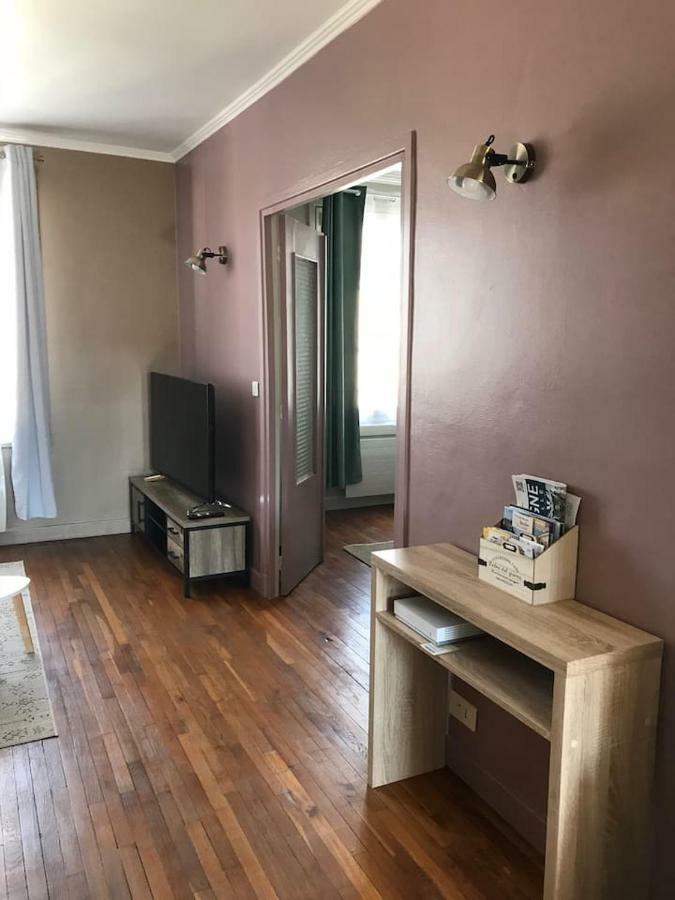 appartement de charme en plein coeur du centre ville de Compiègne Esterno foto